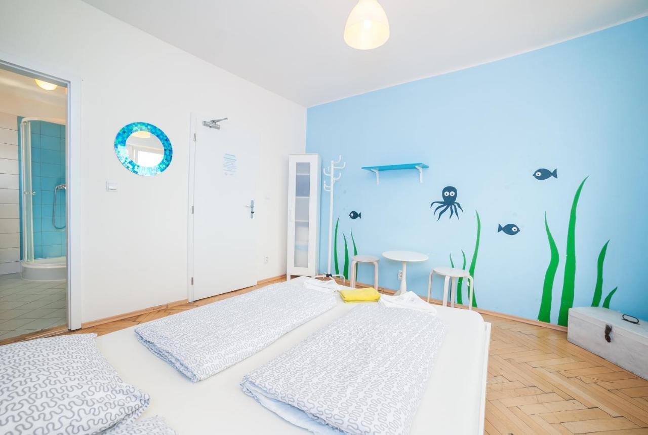 Patio Hostel Bratislava Eksteriør bilde