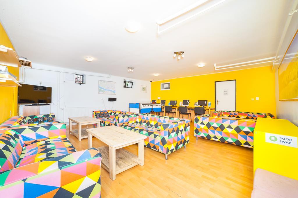 Patio Hostel Bratislava Eksteriør bilde